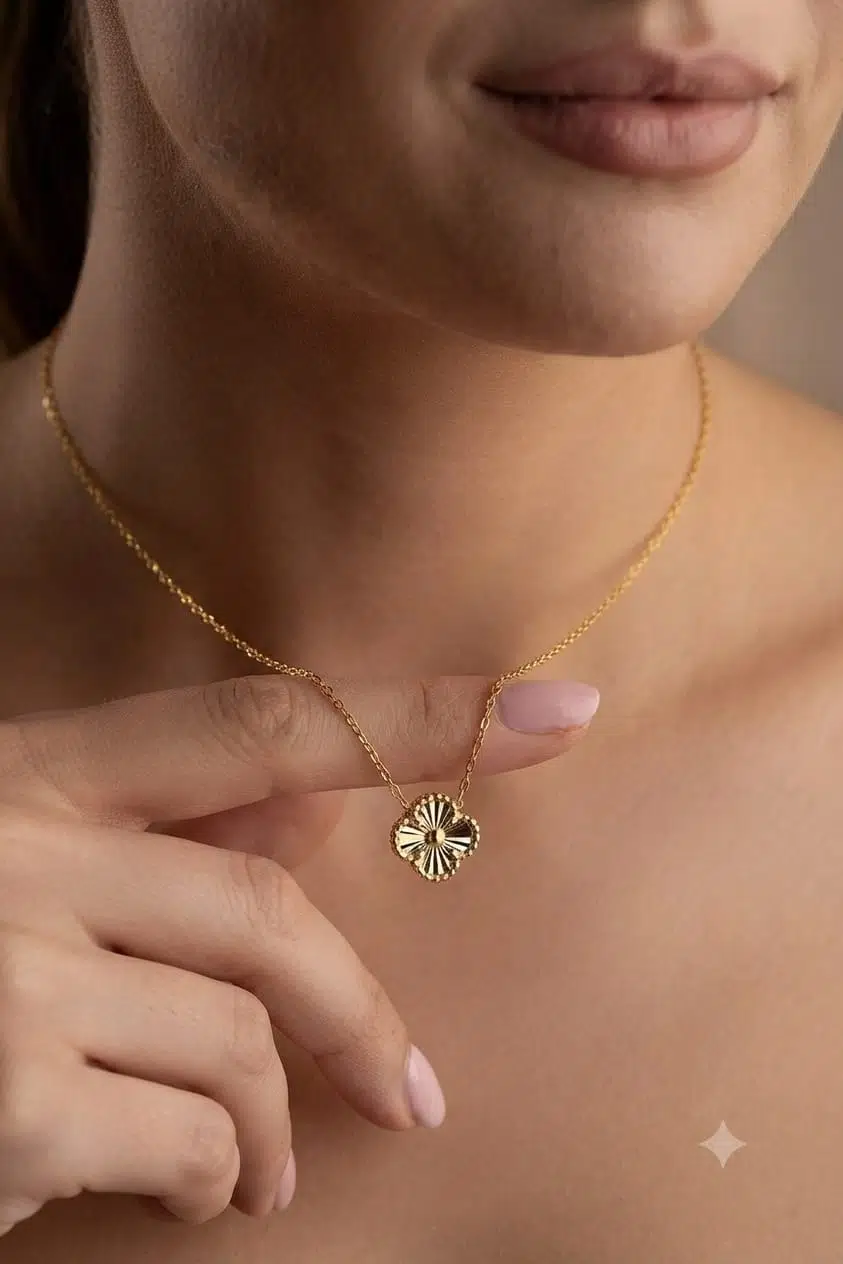 925 Ayar Gümüş Tasarım Yonca Kolye.rose.gold.rodaj Renk Seçeneği