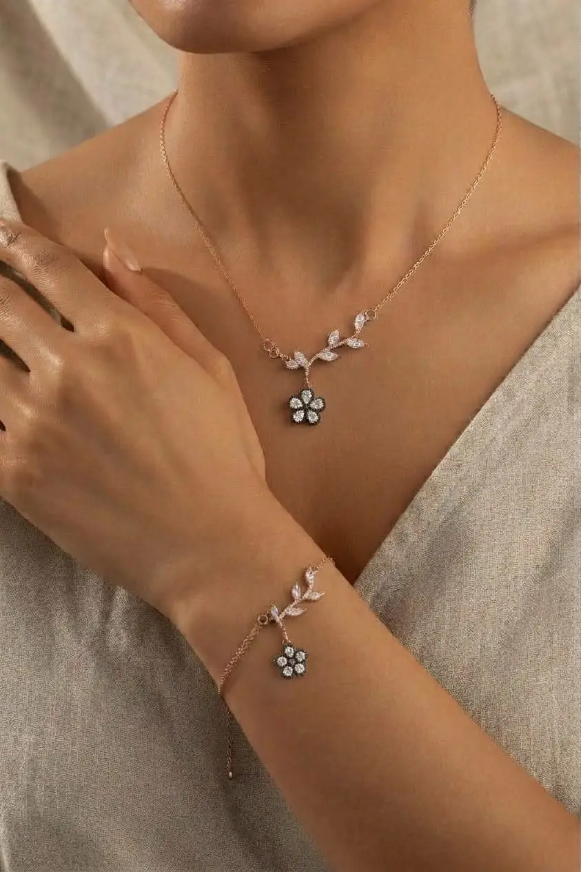 925 Ayar Gümüş Zarif Elmas Lotus Kolye Bileklik Set