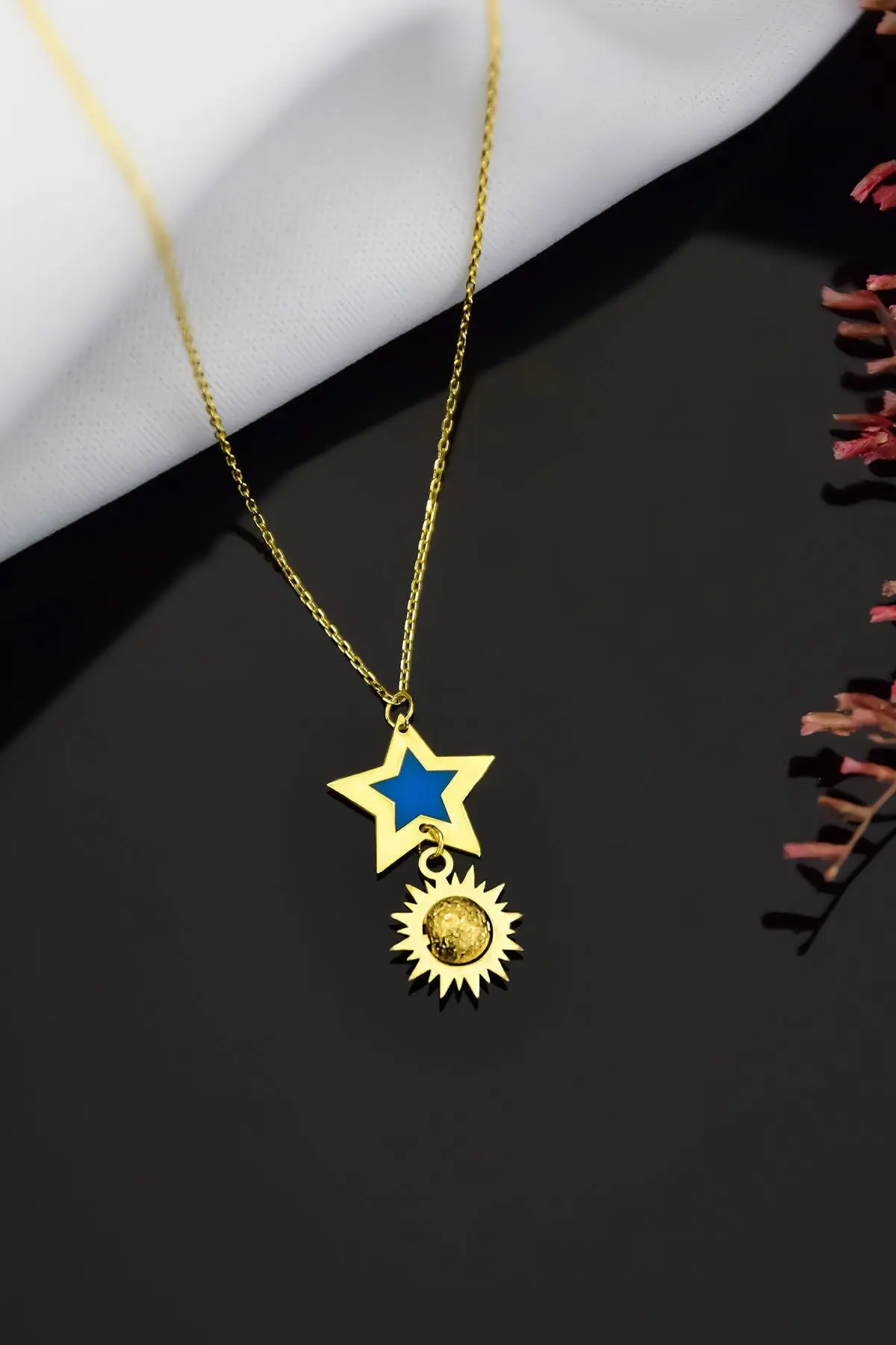 925 Ayar Gümüş Gold Kaplama Parlayan Rüya Serisi Ebruli Cam Boyalı Yıldız Güneş Kolye